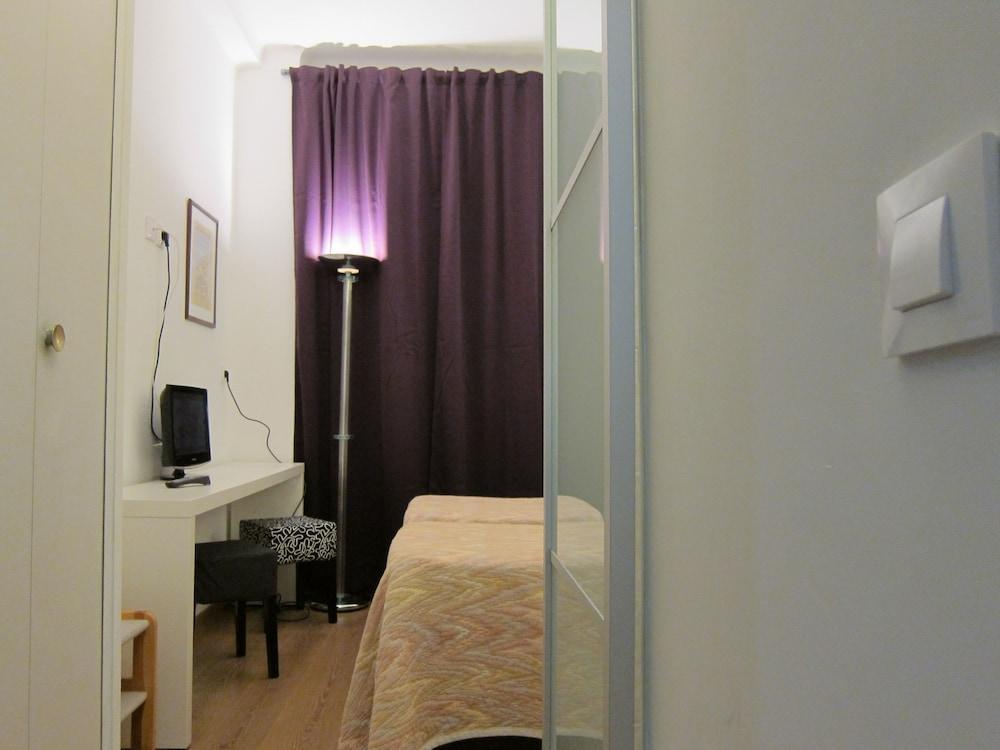 Brit Hotel Colbert ฌวง-เลส์-แป็งส์ ภายนอก รูปภาพ